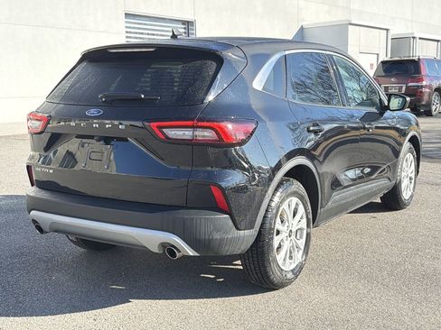 Used 2023 Ford Escape Active w/ Cold Weather Package FWD image 3