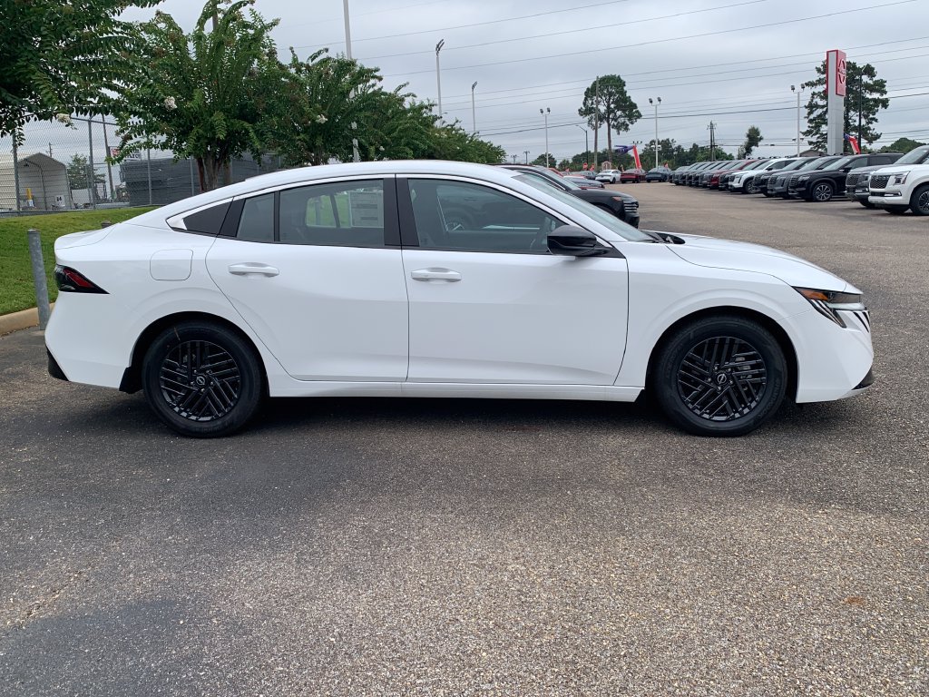New 2027 Nissan Sentra SV w/ Floor Mat Package FWD image 2