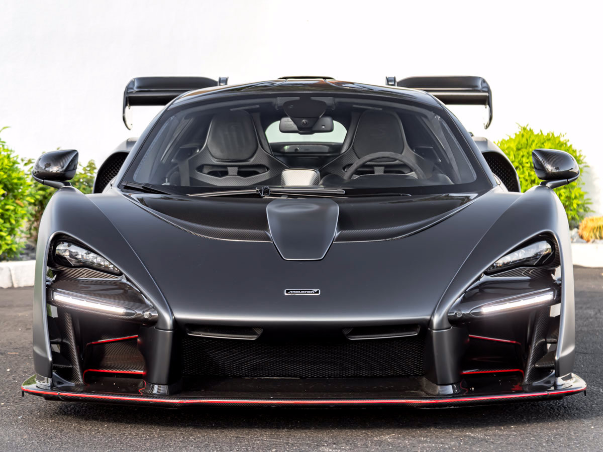 Used 2019 McLaren Senna RWD image 3