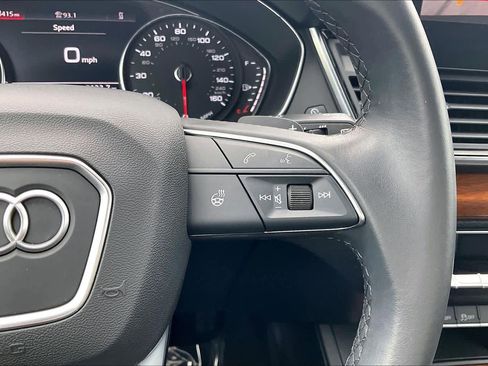 Used 2023 Audi Q5 2.0T Premium w/ Convenience Package image 22