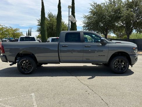 New 2026 RAM 2500 Big Horn AWD/4WD image 9