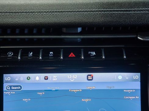 Certified 2023 Jeep Grand Cherokee Limited AWD/4WD image 24
