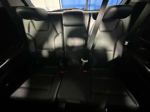 Used 2023 Kia Telluride EX w/ EX Captain's Chair Package image 34