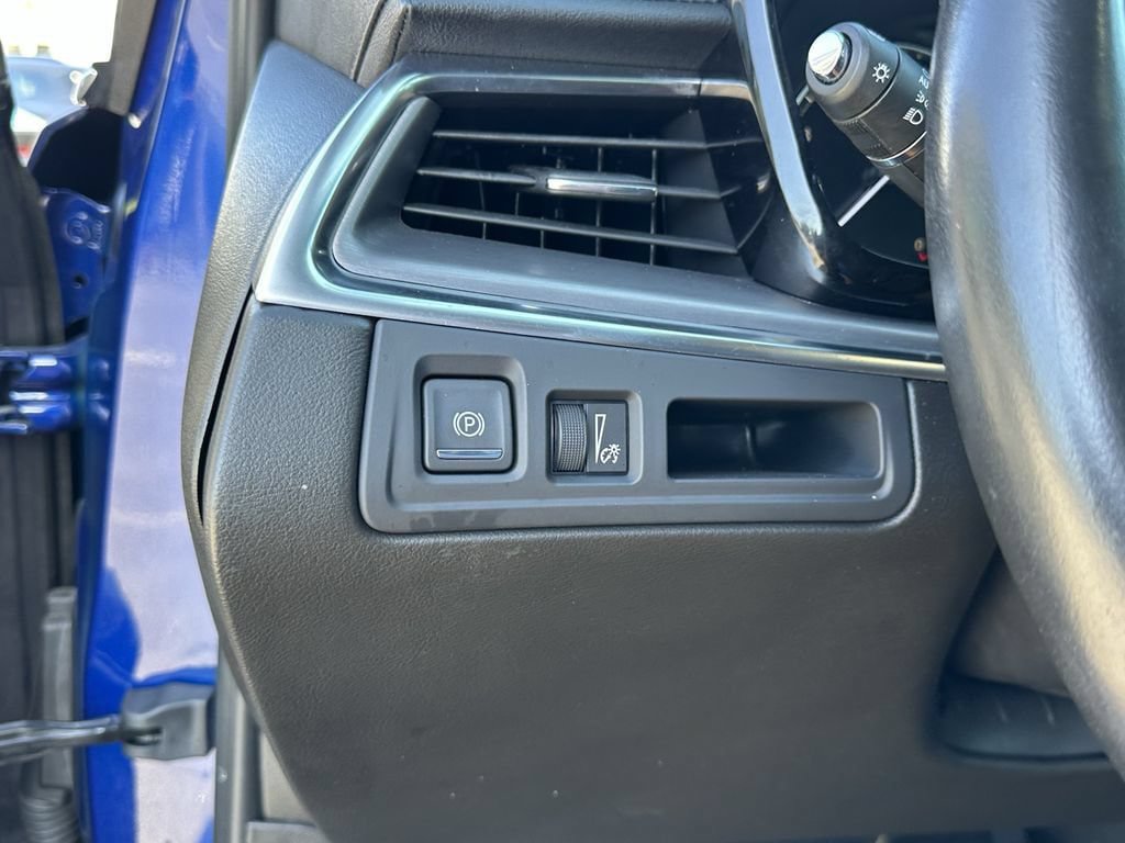Used 2023 Cadillac XT5 Luxury FWD image 34
