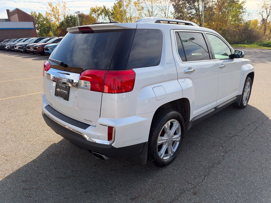Used 2017 GMC Terrain SLT w/ Open Road Package AWD/4WD image 9