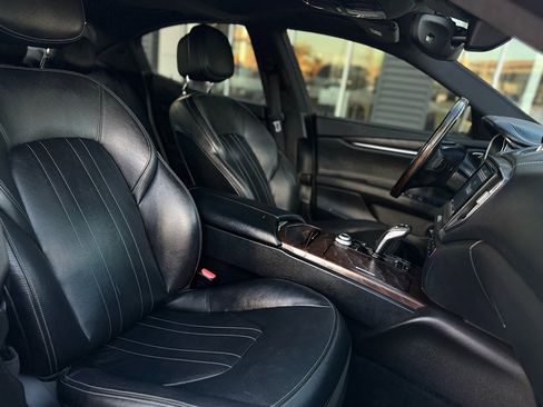 Used 2019 Maserati Ghibli S image 13