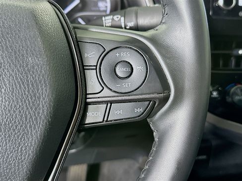 Used 2024 Toyota Camry SE w/ Convenience Package image 17