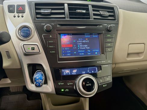 Used 2014 Toyota Prius V Five FWD image 26
