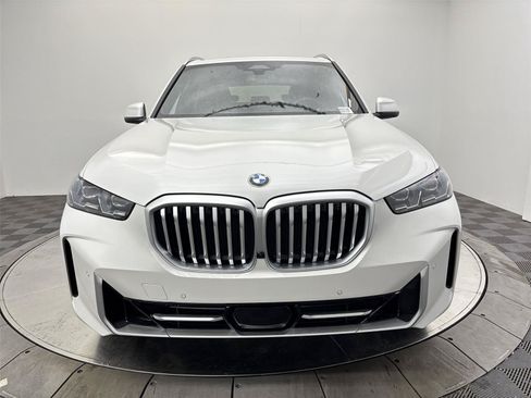New 2026 BMW X5 xDrive40i w/ Climate Comfort Package AWD/4WD image 14