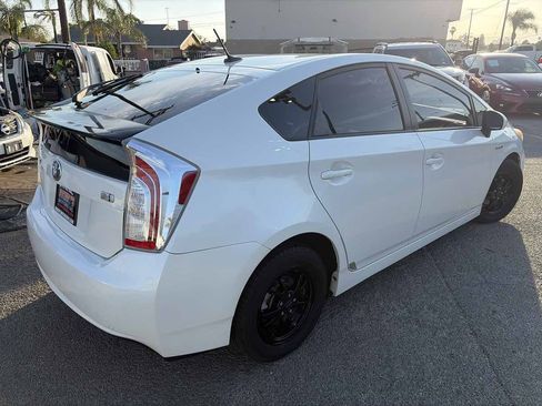 Used 2013 Toyota Prius Three FWD image 5