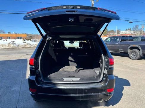 Used 2019 Jeep Grand Cherokee Altitude image 8