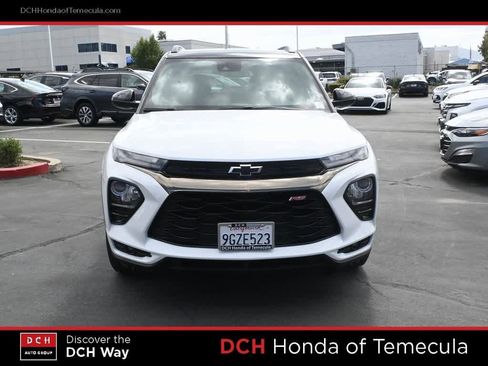 Used 2023 Chevrolet TrailBlazer RS w/ Technology Package image 2