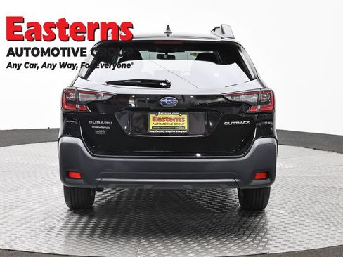 Used 2023 Subaru Outback Premium AWD/4WD image 6