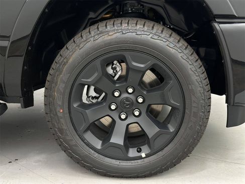 New 2025 RAM 1500 Big Horn image 33