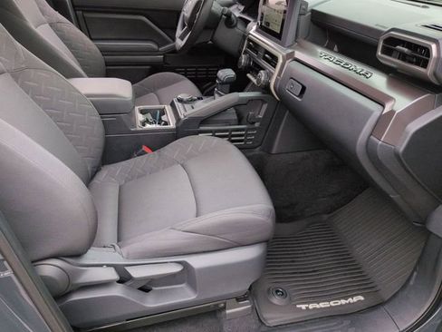 Used 2024 Toyota Tacoma SR5 AWD/4WD image 36