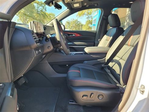 New 2026 Chevrolet Traverse RS image 14