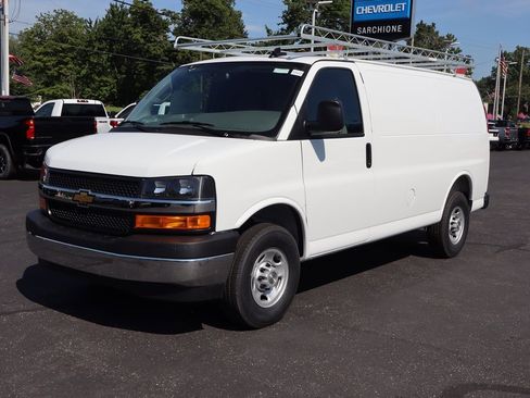 New 2025 Chevrolet Express 2500 w/ Driver Convenience Package image 26