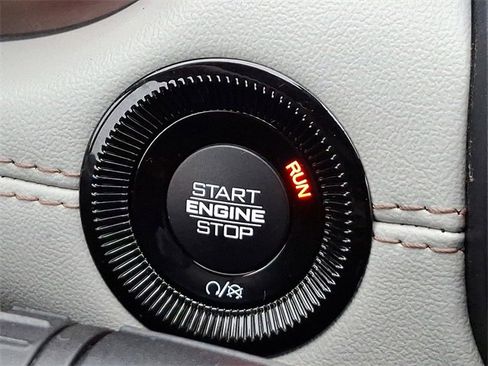 Used 2024 Jeep Compass Limited image 24