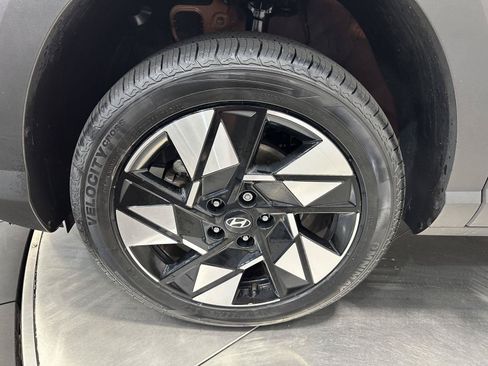 Certified 2024 Hyundai Kona SEL AWD/4WD image 9