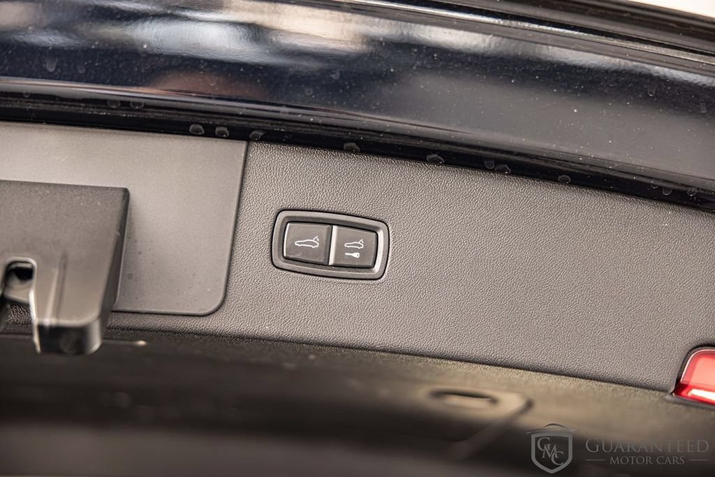 Used 2023 Porsche Cayenne w/ Premium Package AWD/4WD image 17