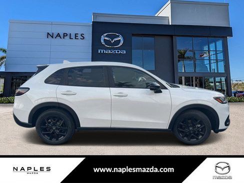 Used 2023 Honda HR-V Sport image 1