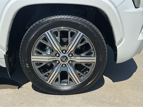 Used 2023 Toyota Sequoia Capstone AWD/4WD image 19
