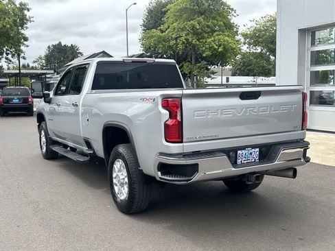 Used 2022 Chevrolet Silverado 3500 LTZ AWD/4WD image 3