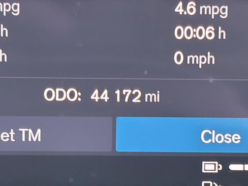 Used 2024 Volvo XC60 T8 Core image 30