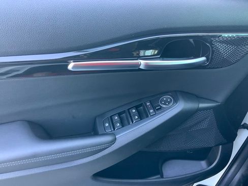 Used 2024 Kia Seltos S AWD/4WD image 11