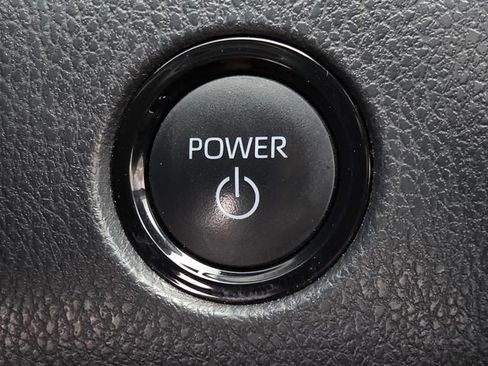 Used 2025 Toyota Camry LE image 25