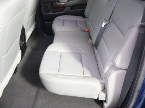 Used 2018 GMC Sierra 1500 SLT AWD/4WD image 40
