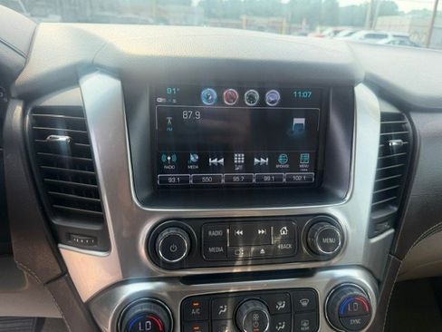 Used 2018 Chevrolet Suburban LT AWD/4WD image 20