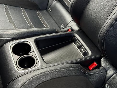 Used 2021 Mercedes-Benz AMG GT 43 w/ Driver Assistance Package image 37