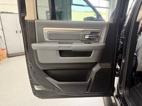 Used 2018 RAM 1500 Outdoorsman AWD/4WD image 12