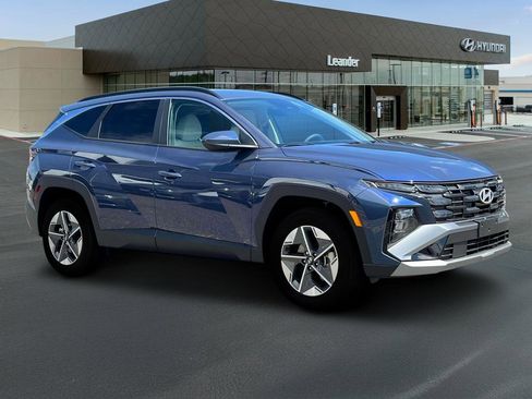 Certified 2025 Hyundai Tucson SEL image 10