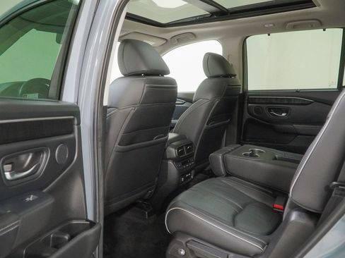 Used 2023 Honda Pilot Elite image 45