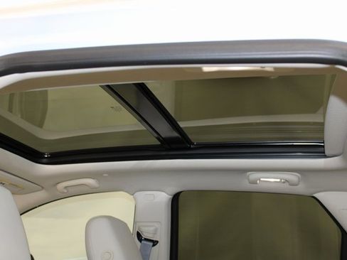 New 2025 Cadillac XT5 Premium Luxury image 8