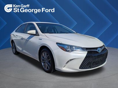 Used 2015 Toyota Camry SE w/ Moonroof Package