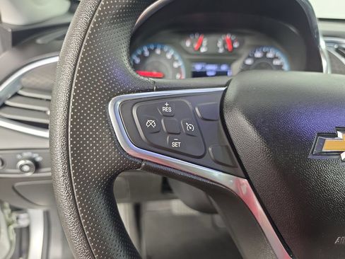Used 2020 Chevrolet Malibu LT FWD image 20