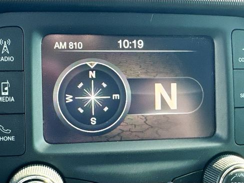Used 2021 Jeep Gladiator Sport AWD/4WD image 14