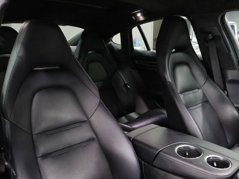 Used 2017 Porsche Panamera Turbo image 29