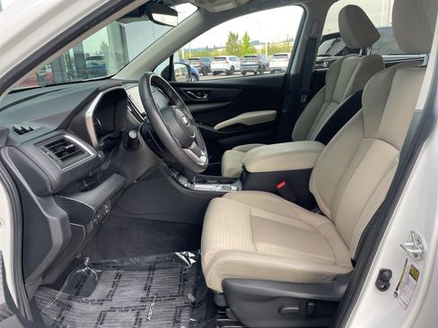 Used 2023 Subaru Ascent Premium w/ Convenience Package image 10