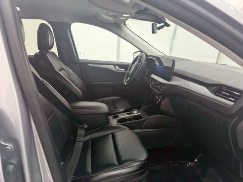 Used 2024 Ford Escape Platinum image 14