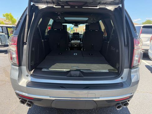 Used 2024 Chevrolet Tahoe Premier RWD image 10