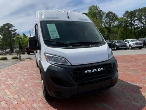 Used 2023 RAM ProMaster 2500 FWD image 4