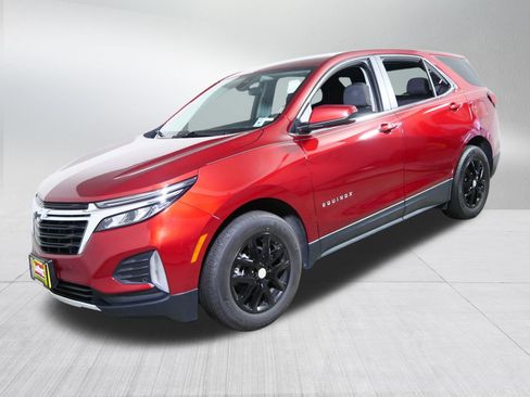 Used 2023 Chevrolet Equinox LT FWD image 3