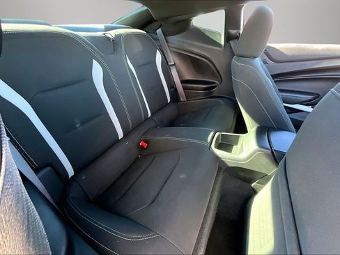 Used 2020 Chevrolet Camaro LT image 23
