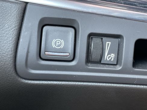 Used 2024 Cadillac XT5 Premium Luxury FWD image 30