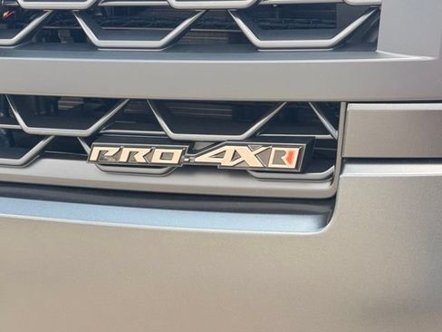 New 2026 Nissan Frontier PRO-4X w/ Pro Premium Package AWD/4WD image 9