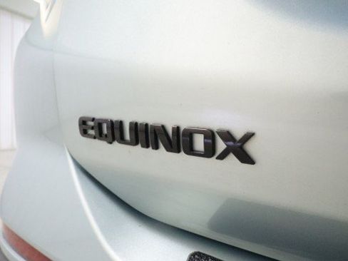 Used 2022 Chevrolet Equinox RS FWD image 24